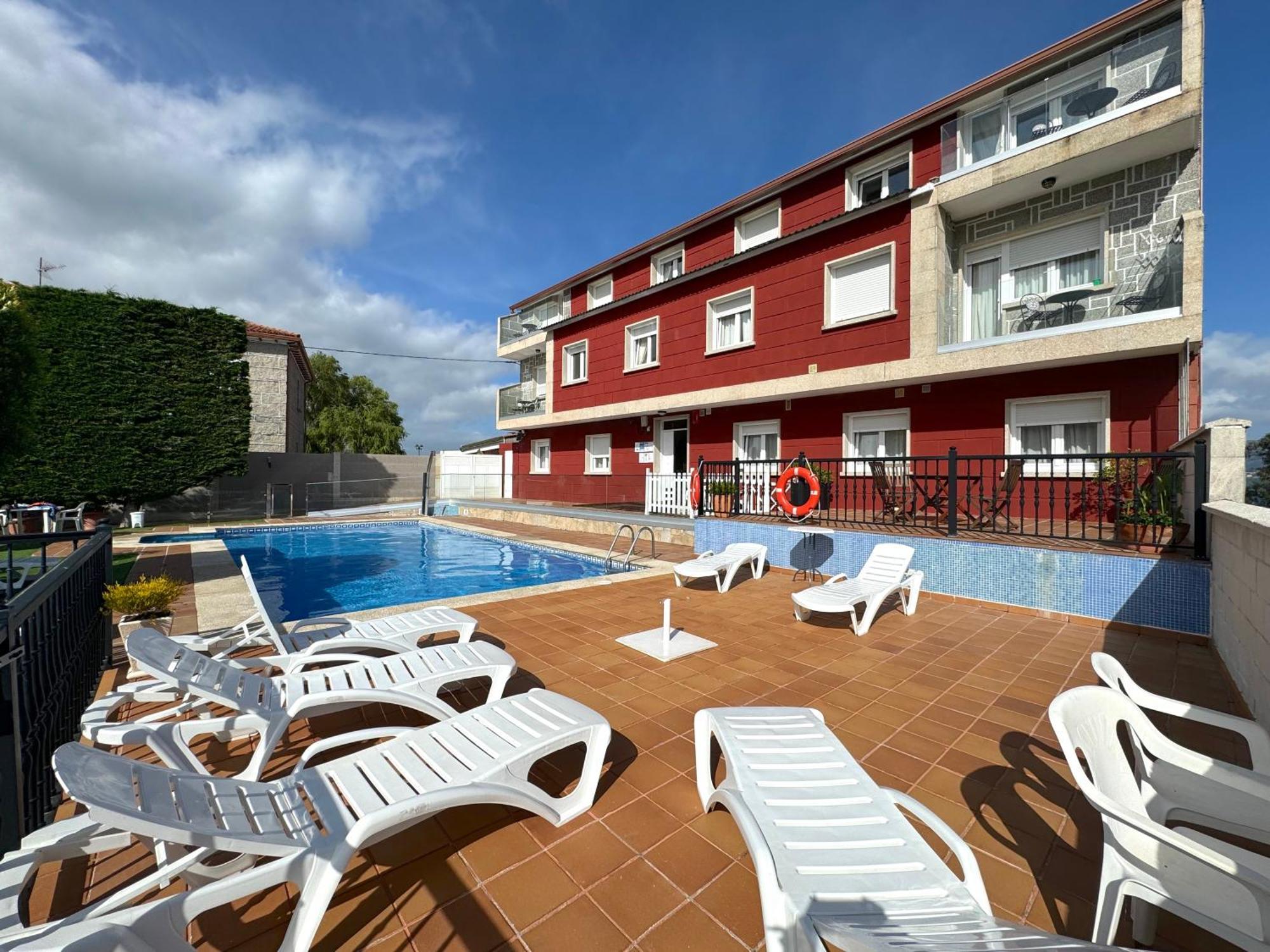 Apartamentos Sinas Playa Рашо Экстерьер фото